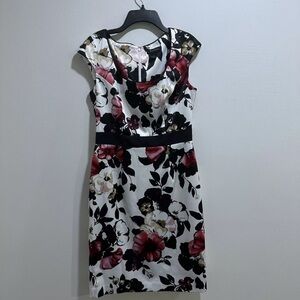 White House Black Market Size 6